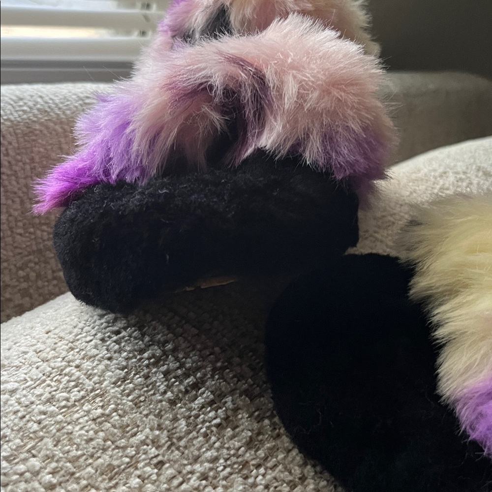 Women's UGG OH YEAH TIE DYE Slippers - Picture 10 of 11